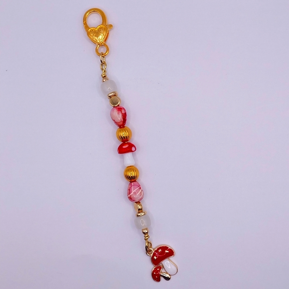 Handmade Mushroom Beaded Zipper Pull Bag Purse Wristlet Keys Charm Red Gold Tone